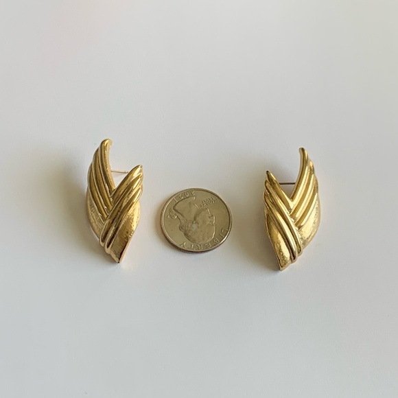 Beautiful Givenchy earrings - Picture 4 of 6